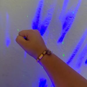 This is a cute bracelet